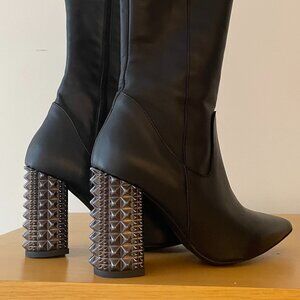 New Noa A. Knee Height Leather Boots